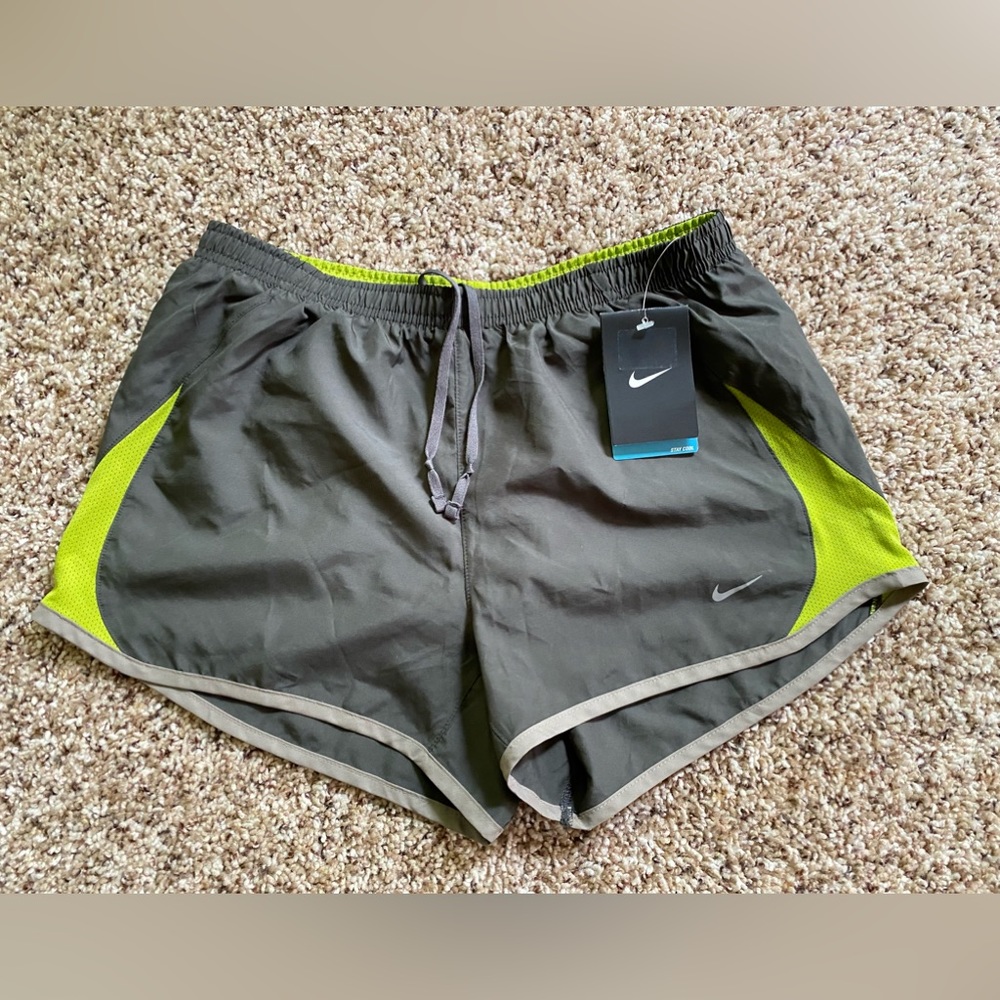 Nike Running Shorts gray green built-in gray under Shorts Athletic size S New